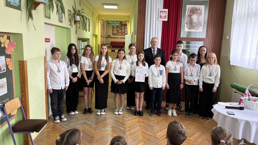 Dzień Pełen Wrażeń – Pasowanie na Ucznia, Otrzęsiny i Dyskoteka