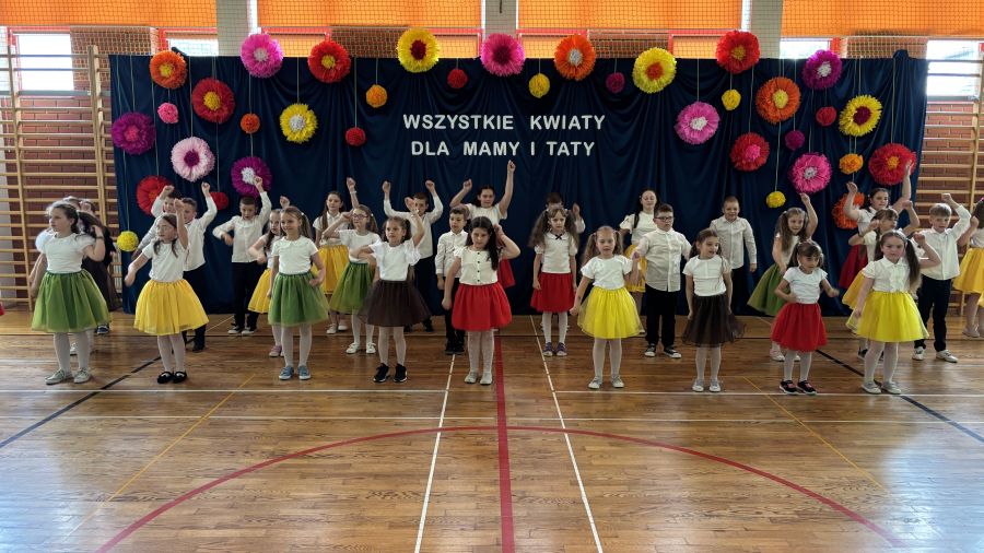 Święto Mamy i Taty w klasach I–III